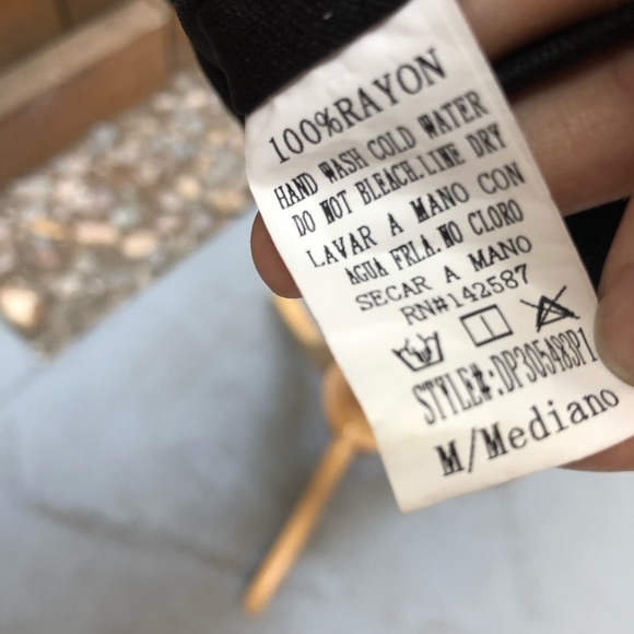 Patterned Romper - Picture 4 of 4